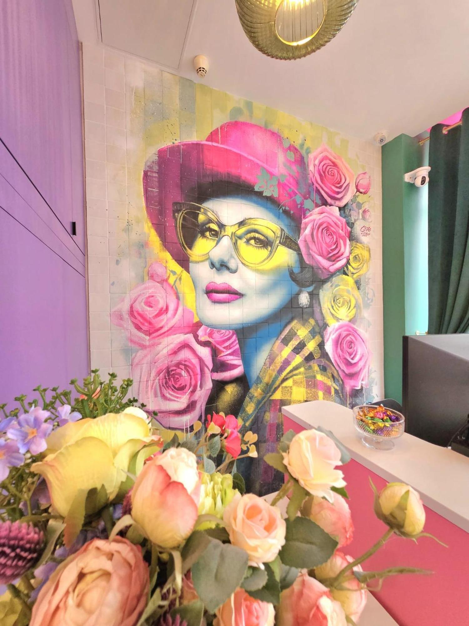 Hotel La Petite Rosa Paris Luaran gambar