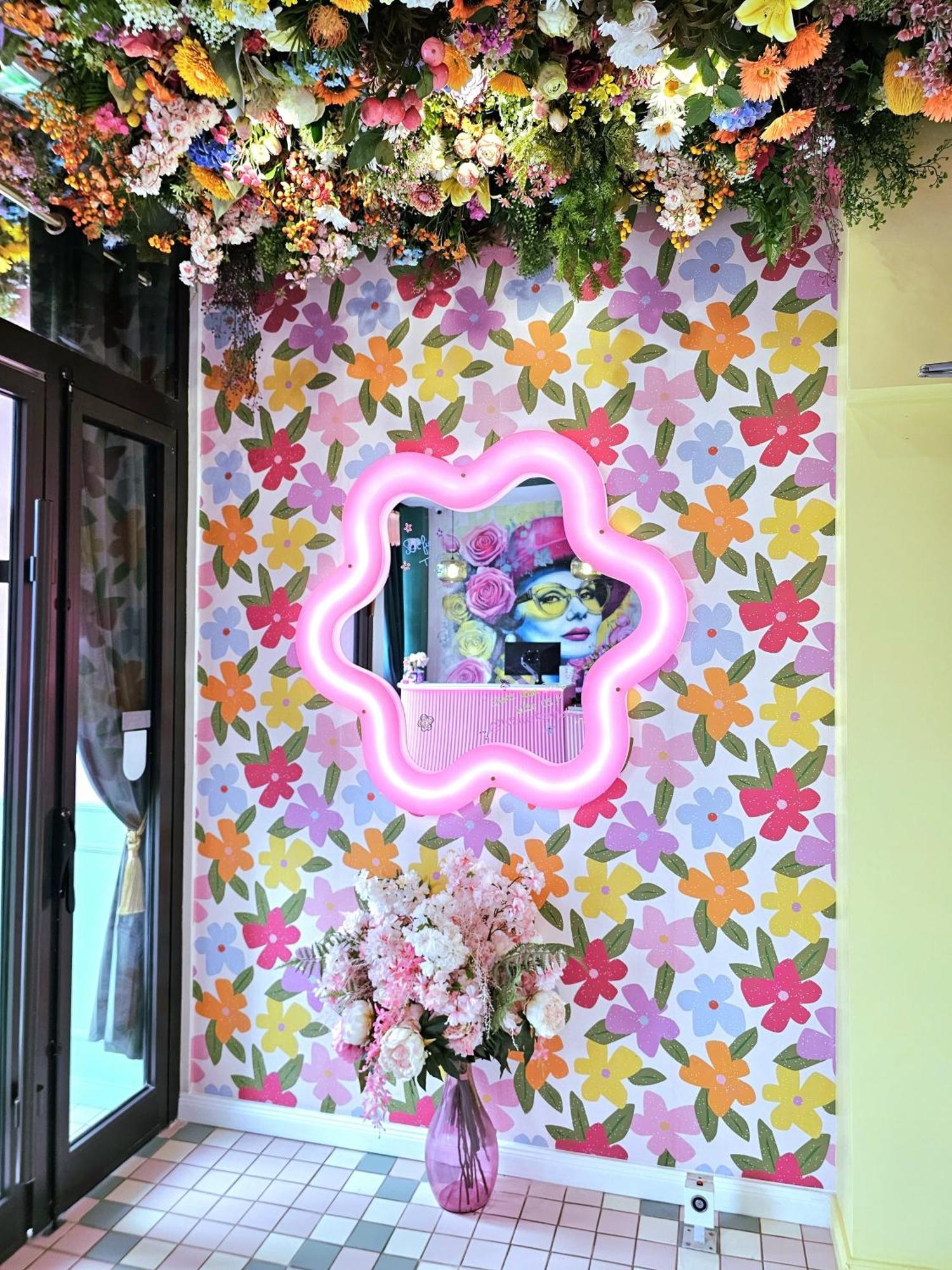 Hotel La Petite Rosa Paris Luaran gambar
